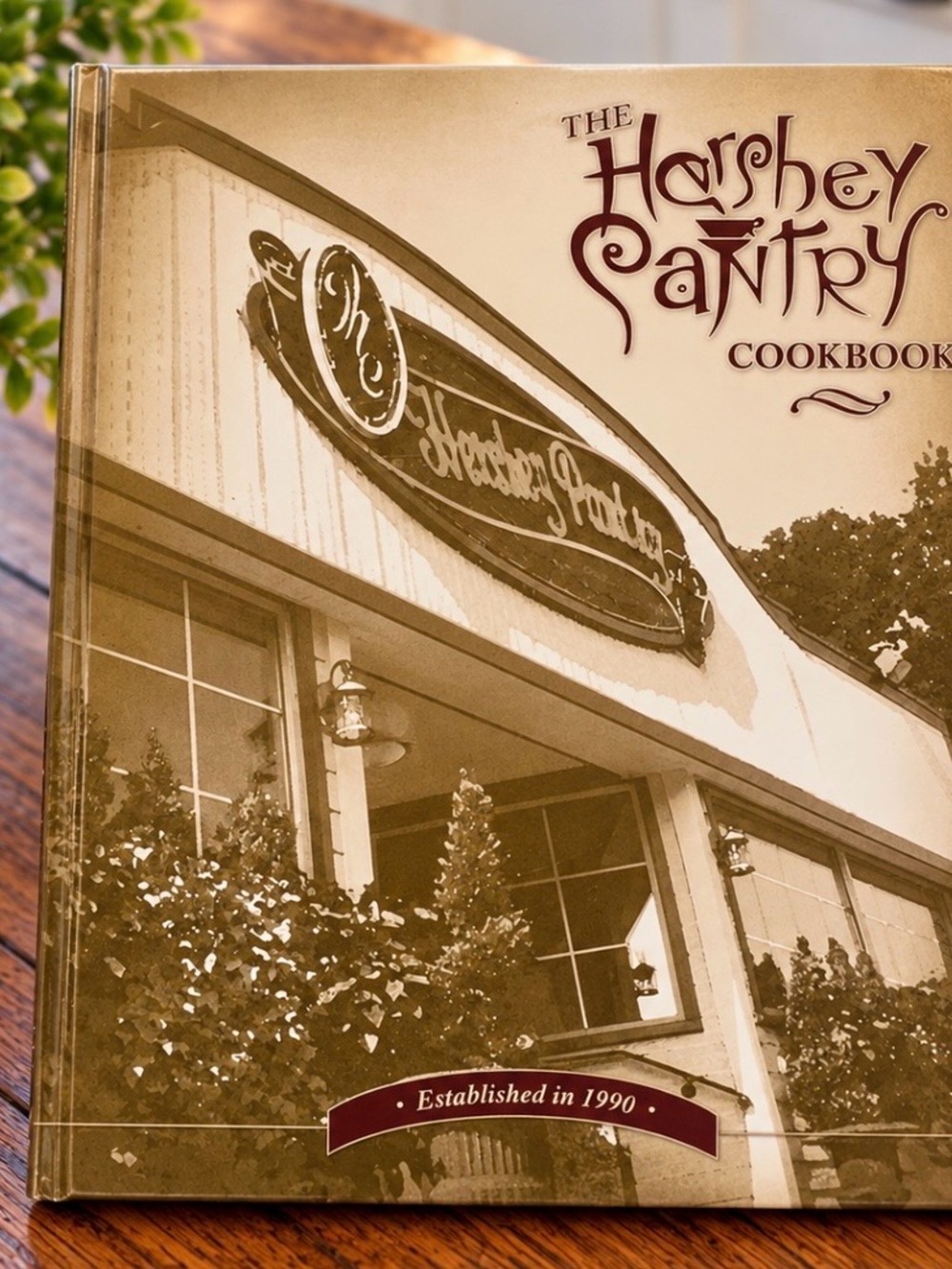 The Hershey Pantry Cookbook | A Taste of Hershey, PA | Excellent
Condition